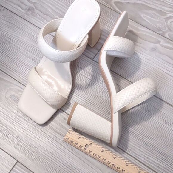 (6-3100)  Juliet Holy Womens Chunky Heels Open Toe Strappy Sandals Sz 11 - Picture 3 of 11